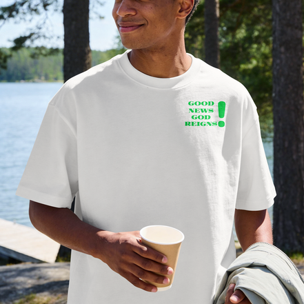 GOOD NEWS RELAXED TEE